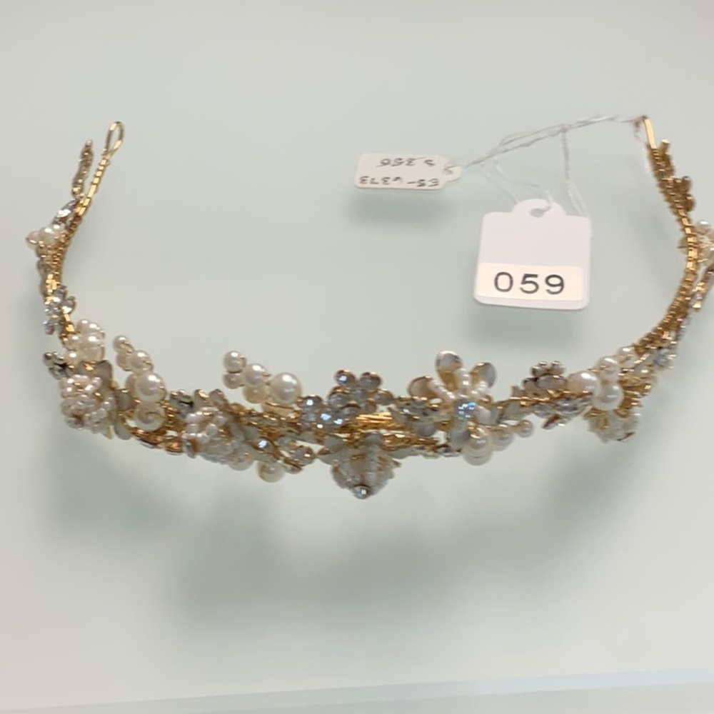 Crystal and Fresh Water Pearl Flower Tiara